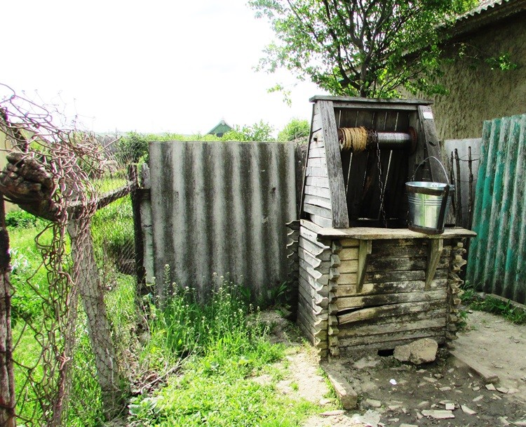 Fântâna din care beau apă localnicii din satul Lărguţa, raionul Cantemir / FOTO: Report.md
